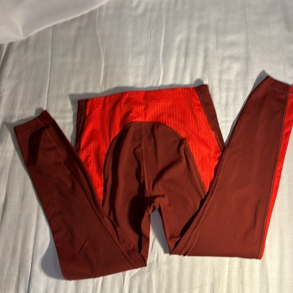 Athleta Ultimate Stash Pocket Colorblock Activewear 7/8 Tight Size Small - Picture 1 of 10